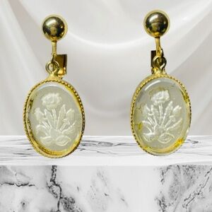Vintage Romantic Gold-Tone Dangle Earrings Etched Floral On Clear Glass Cameo